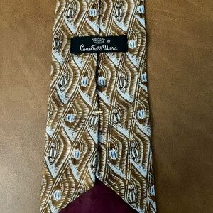 Countess Mara Brown and White Patterned Tie